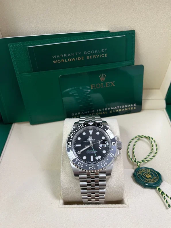 Rolex Bruce Wayne GMT Master II 126710grnr-0003 Black/Grey two-tone ceramic bezel Stainless Steel (40mm) Super Clone - Image 2