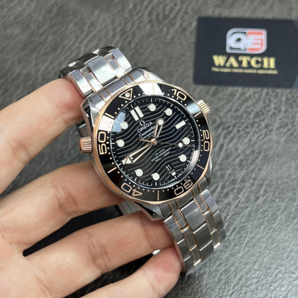 OMEGA Seamaster Diver 300 Two Tone with Black Dial (42mm) Super Clone - Image 2