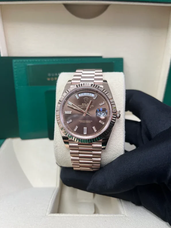 Rolex Day-Date m228235-0003 Rose gold with Chocolate diamond-set Dial President bracelet (40mm) Super Clone - Image 6