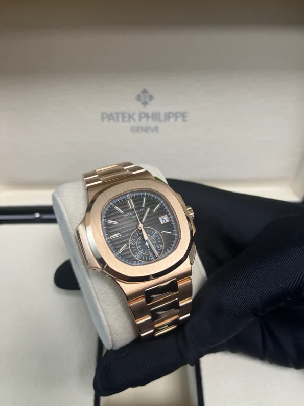 PATEK PHILIPPE NAUTILUS FLYBACK CHRONOGRAPH DATE 40.5MM - Image 11