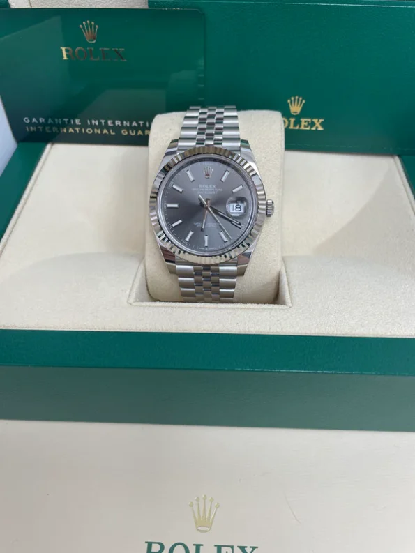 ROLEX Datejust 36/41mm Stainless Steel on Jubilee with Rhodium Dial and Fluted Bezel Super clone - Image 2