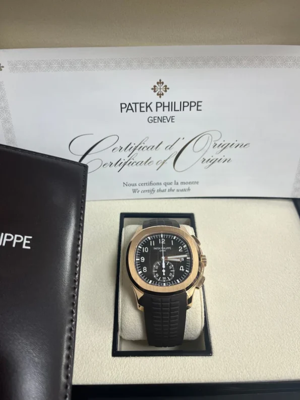 PATEK PHILIPPE AQUANAUT CHRONOGRAPH 42MM - Image 2