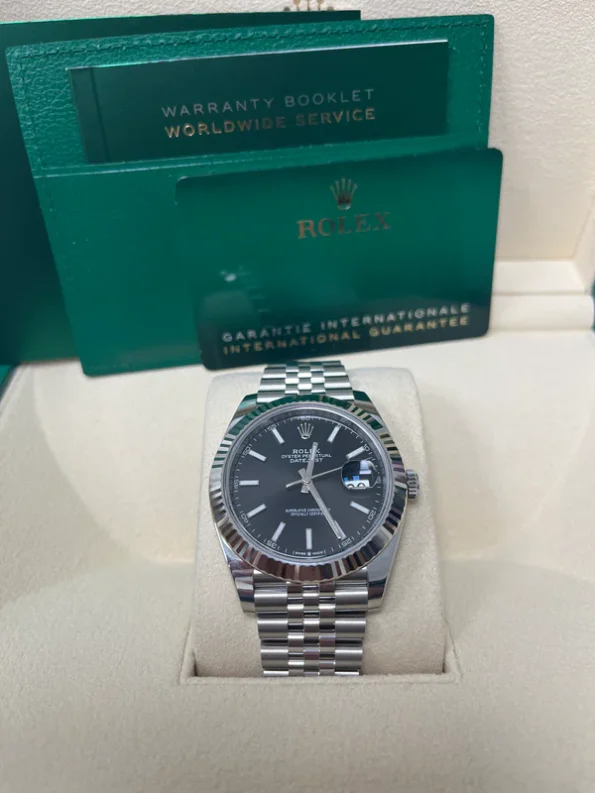 Rolex Datejust 36/41mm Stainless Steel on Oyster with Black Dial and Fluted Bezel Top Replica - Image 2