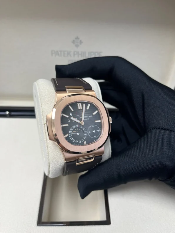 PATEK PHILIPPE NAUTILUS 40MM 5712R-001 - Image 9