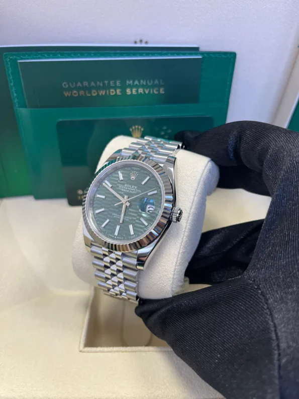 Rolex Datejust 36/41mm Mint Green Fluted Dial Stainless Steel Jubilee and Fluted Bezel 41mm Super clone - Image 9