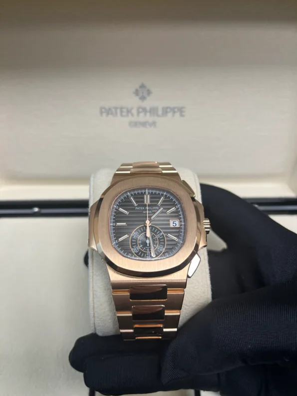 PATEK PHILIPPE NAUTILUS FLYBACK CHRONOGRAPH DATE 40.5MM - Image 9