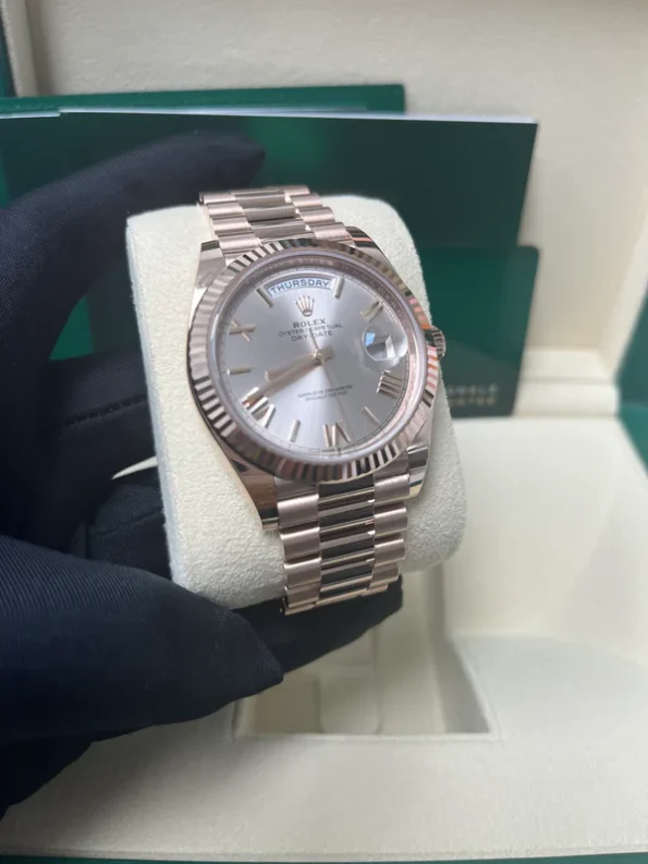 Rolex Day-Date m228235-0002 Rose gold with Chocolate Roman Numerals Dial President bracelet (40mm) Super Clone - Image 6