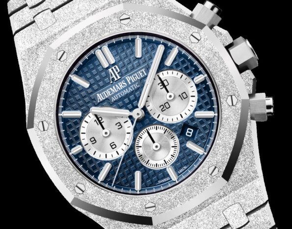 ROYAL OAK FROSTED GOLD CHRONOGRAPH Blue Dial 41mm - Image 2