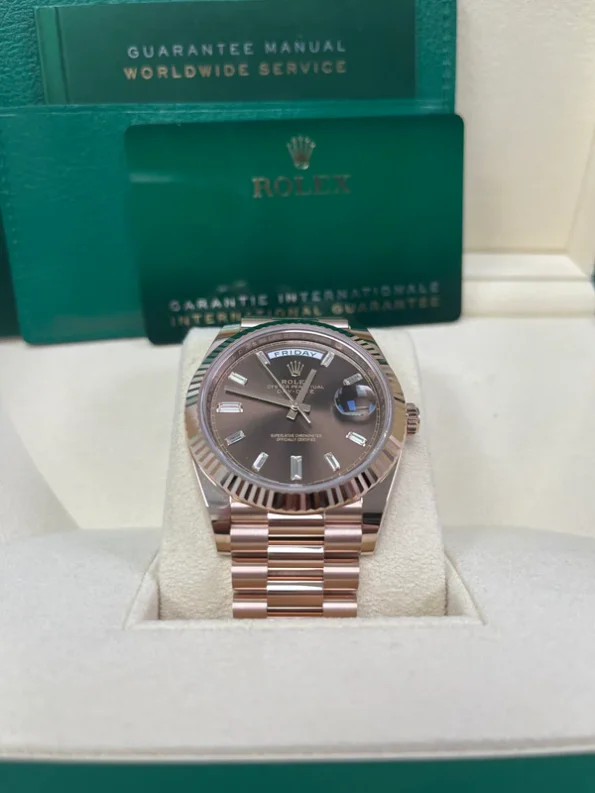 Rolex Day-Date m228235-0003 Rose gold with Chocolate diamond-set Dial President bracelet (40mm) Super Clone - Image 2