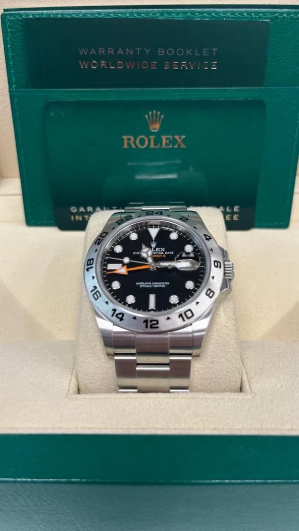 Rolex EXPLORER II Oyster, 42 mm, Oystersteel M226570-0002 - Image 3