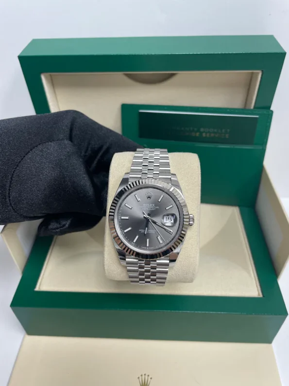 ROLEX Datejust 36/41mm Stainless Steel on Jubilee with Rhodium Dial and Fluted Bezel Super clone - Image 4